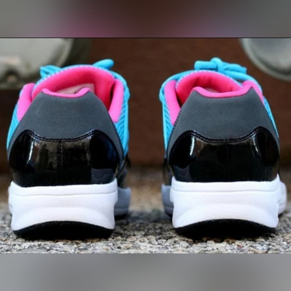 Jordan Air 11 South Beach Black Pink and Blue Shoes - Picture 5 of 12